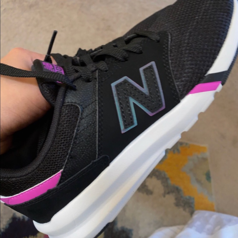 Womens 009 New balance. Size 7.5